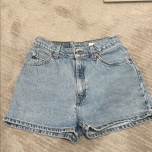 Vintage Levi's Light Blue Women's Jean Shorts